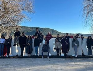 Gençler İzmir’i keşfediyor