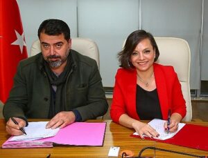 Karabağlar Belediyesi’nden işçilerin yüzünü güldüren sözleşme