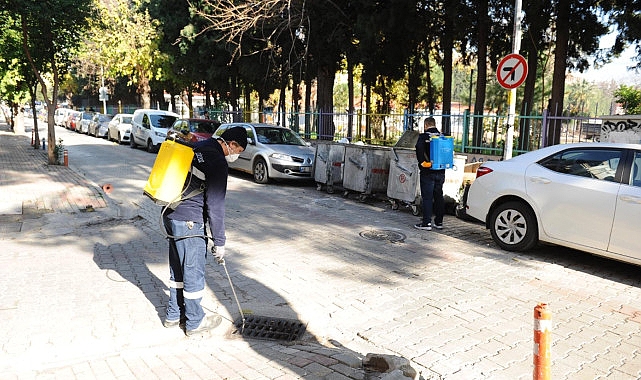 Karşıyaka’da ilaçlama mesaisi devam ediyor