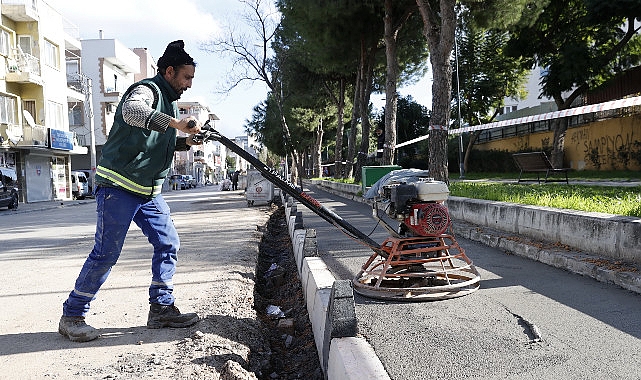 Yenilenen Konak: Asfalt ve kaldırım çalışmaları hız kesmiyor