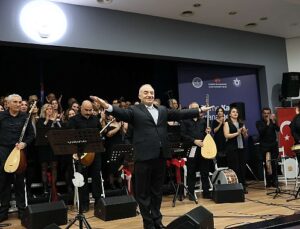 Korolar kulakların pasını sildi