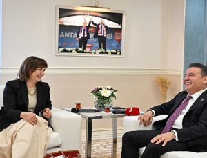 Dünya Seyahat ve Turizm Konseyi Başkanı Julia Simpson’dan Başkan Muhittin Böcek’e ziyaret