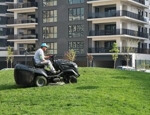 Nilüfer’in parklarında bahar temizliği