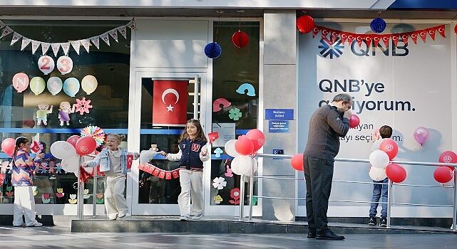 QNB Türkiye 23 Nisan Ulusal Egemenlik ve Çocuk Bayramı’na özel olarak hazırladığı yeni reklam filmini yayınladı.